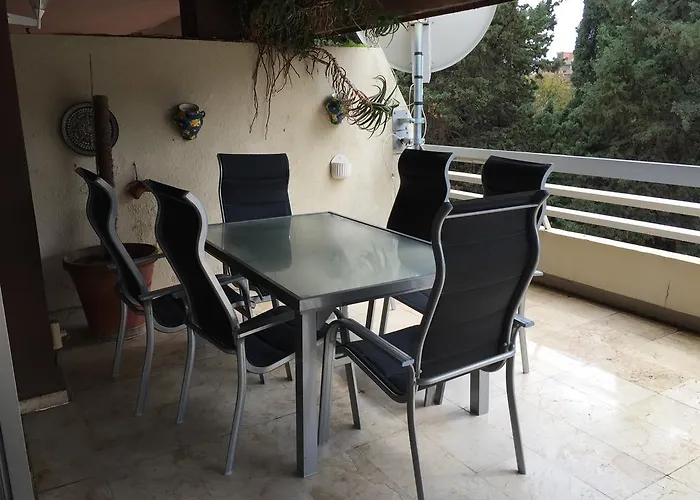 Parque アパート マルベーリャ